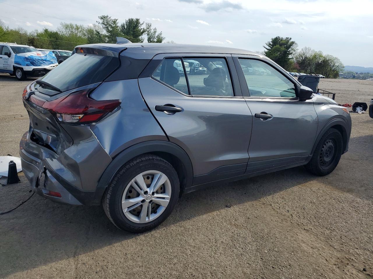 2023 NISSAN KICKS S photo 5