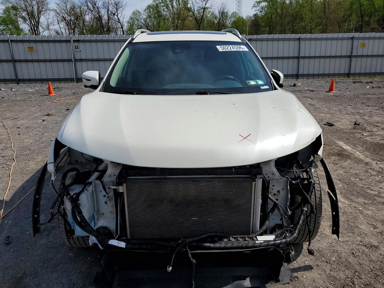 2019 NISSAN ROGUE photo 5