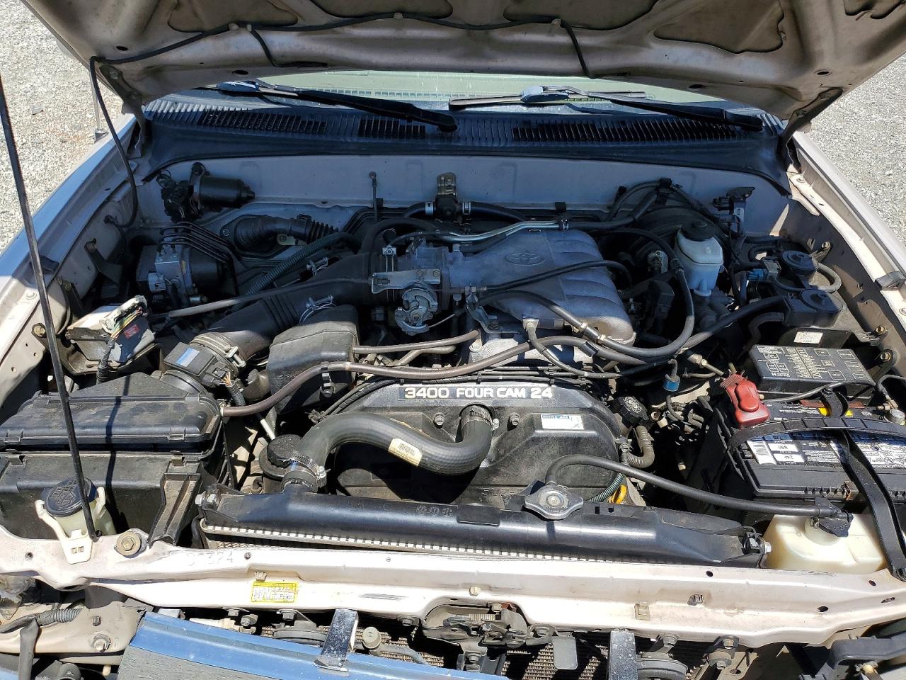 1998 TOYOTA 4RUNNER SR5 photo 31