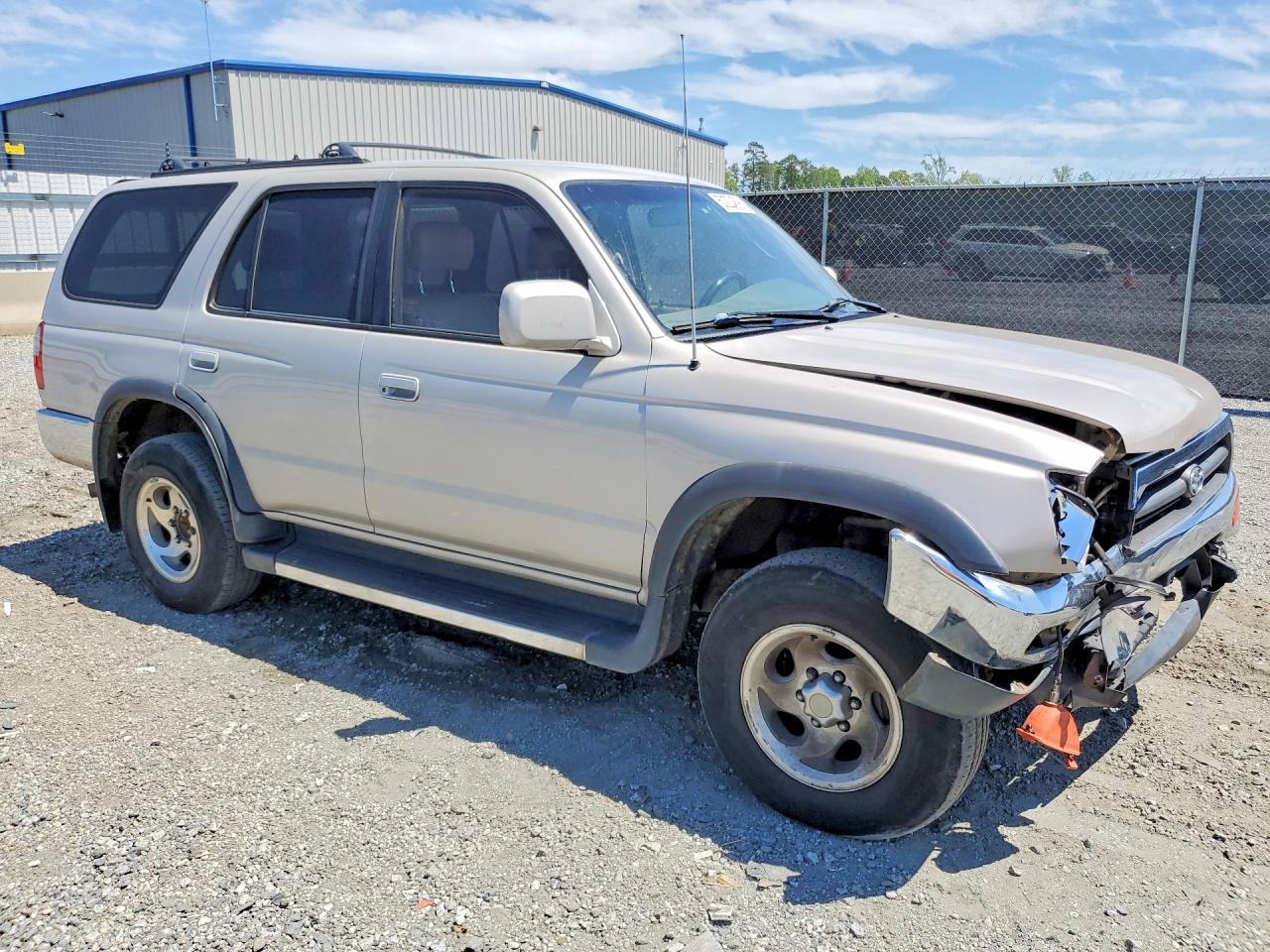 1998 TOYOTA 4RUNNER SR5 photo 10