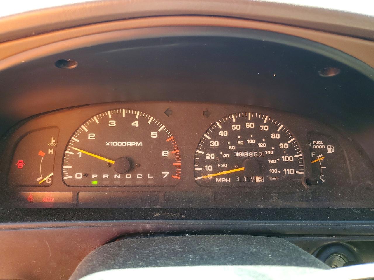 1998 TOYOTA 4RUNNER SR5 photo 25