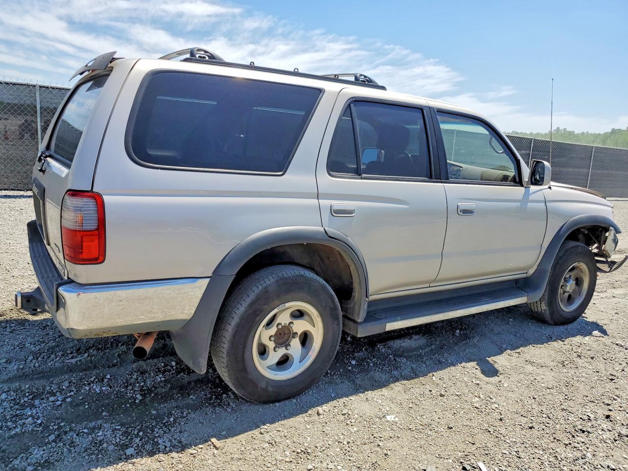 1998 TOYOTA 4RUNNER SR5 photo 7