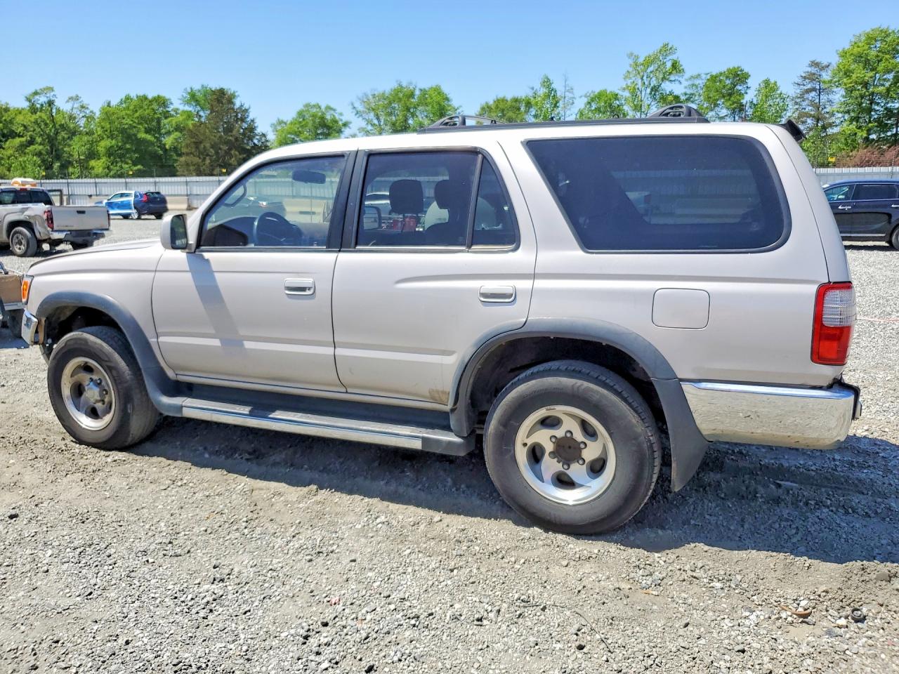 1998 TOYOTA 4RUNNER SR5 photo 4