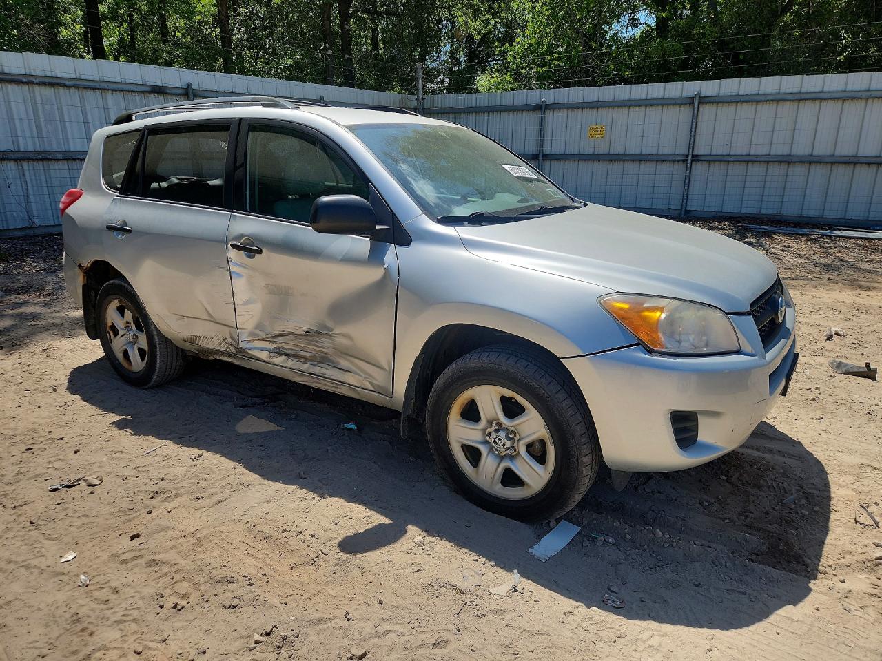 2011 TOYOTA RAV4 BASE photo 7