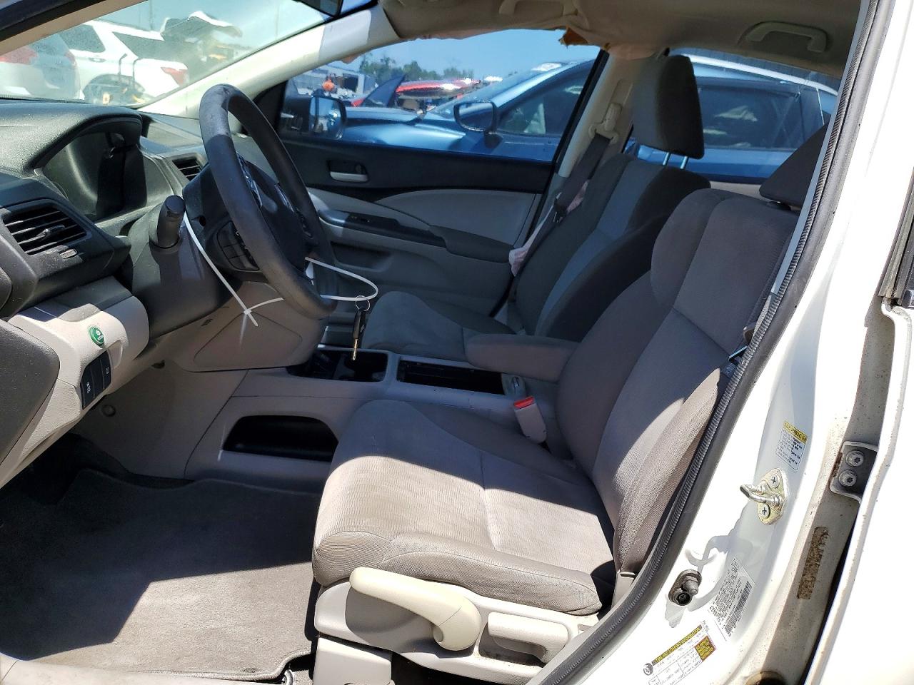 2014 HONDA CR-V LX photo 13