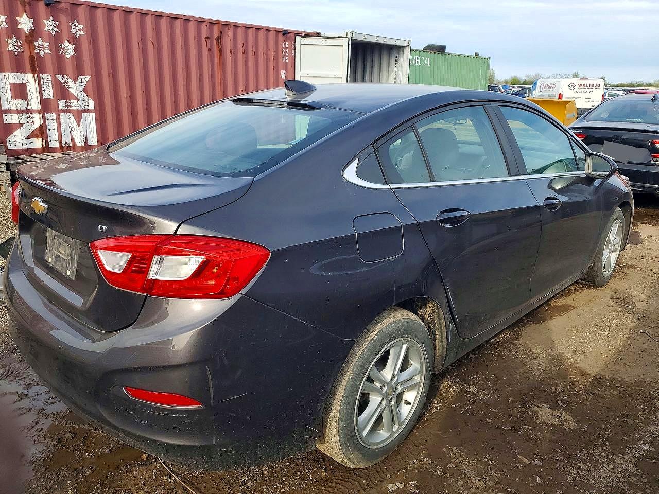 2016 CHEVROLET CRUZE LT photo 3