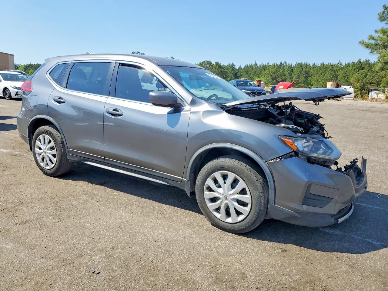 2018 NISSAN ROGUE S photo 4