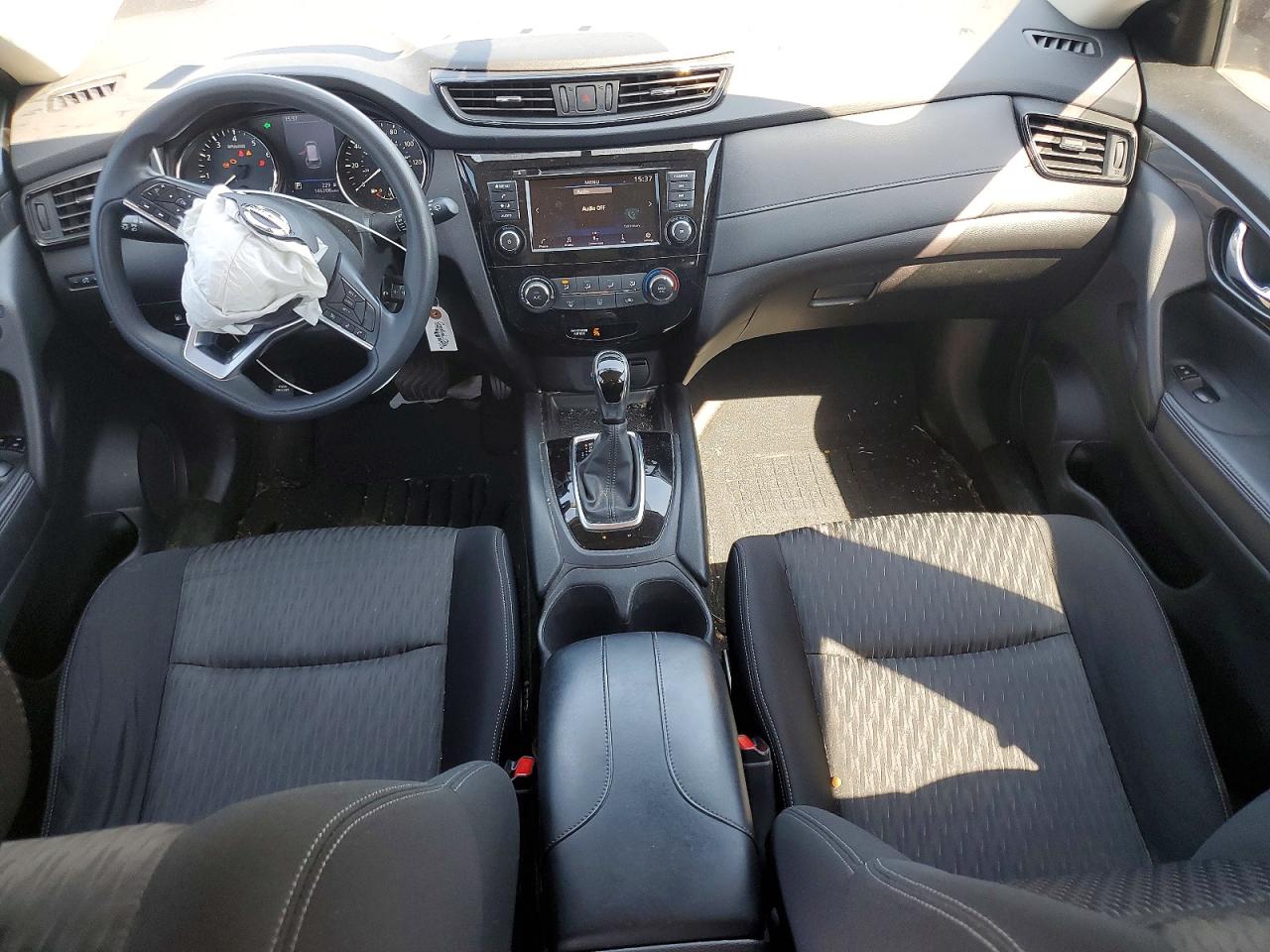 2018 NISSAN ROGUE S photo 8