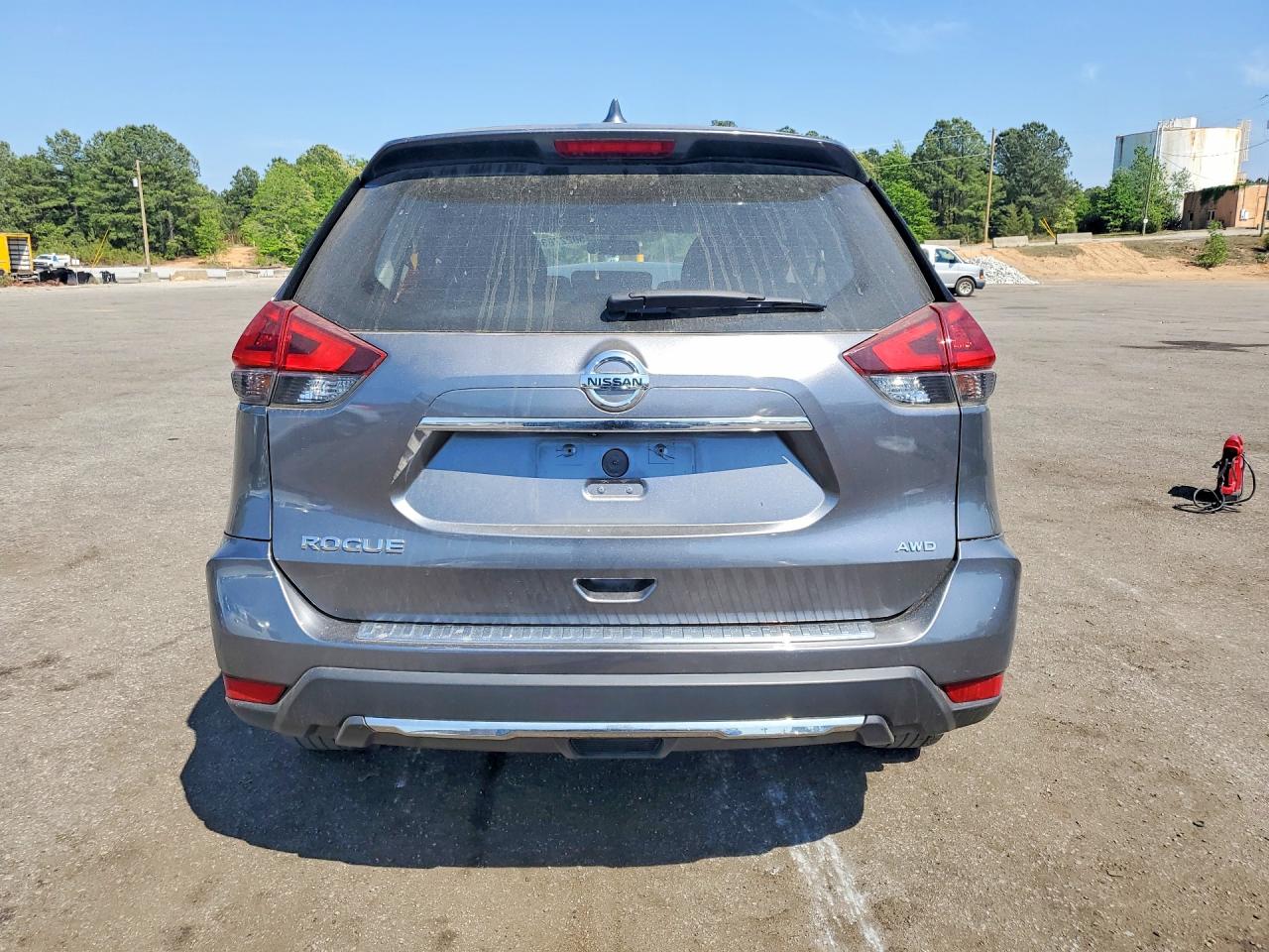 2018 NISSAN ROGUE S photo 6
