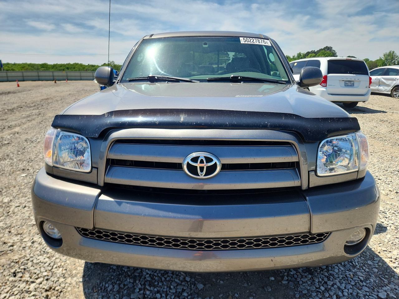 2005 TOYOTA TUNDRA photo 9