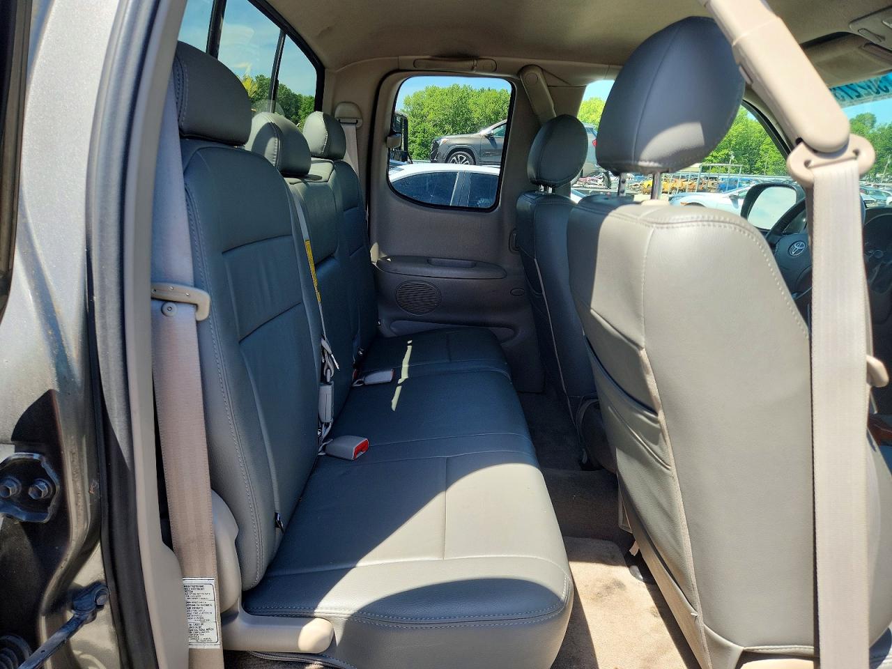 2005 TOYOTA TUNDRA photo 19