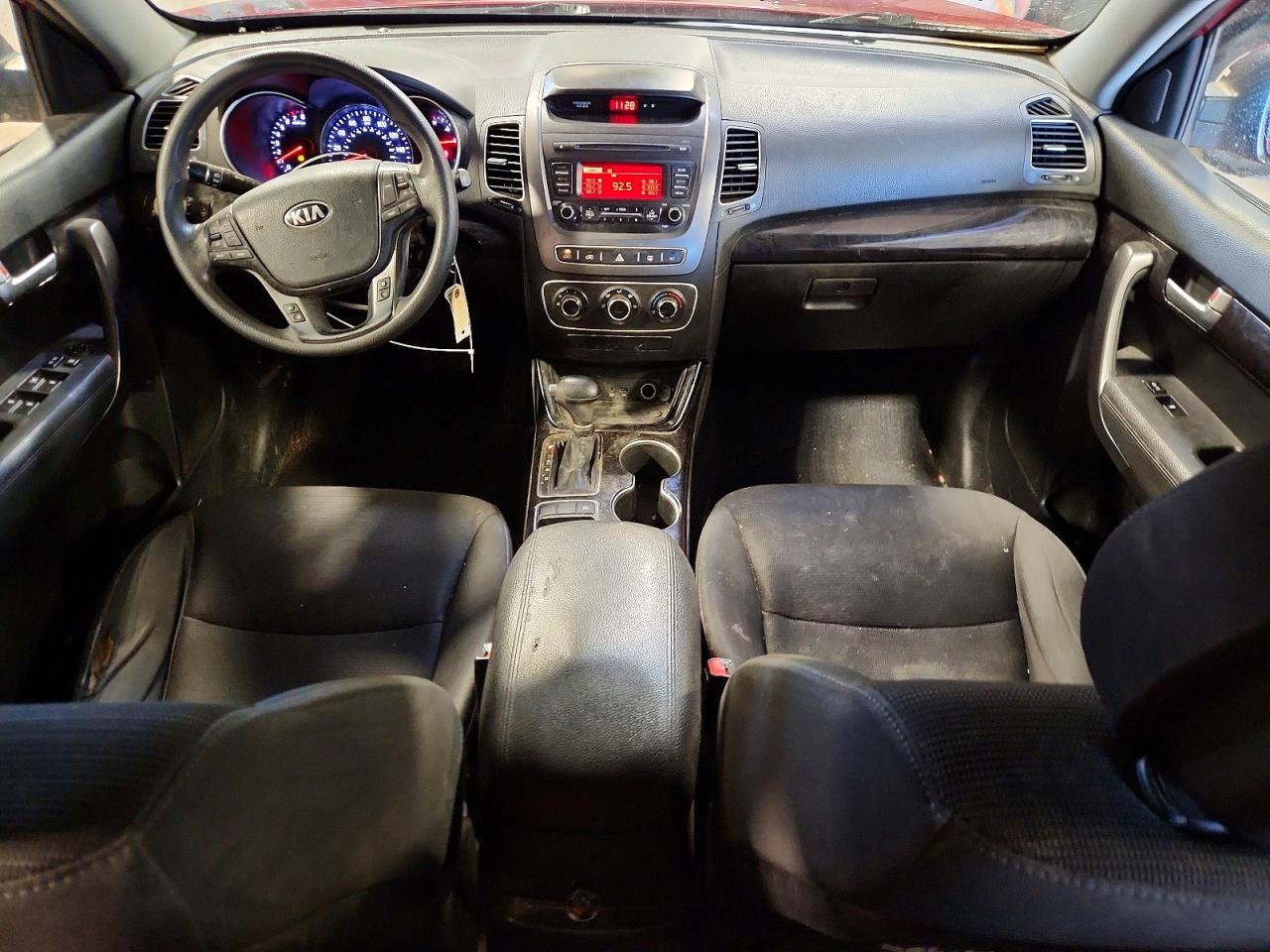 2014 KIA SORENTO LX photo 15