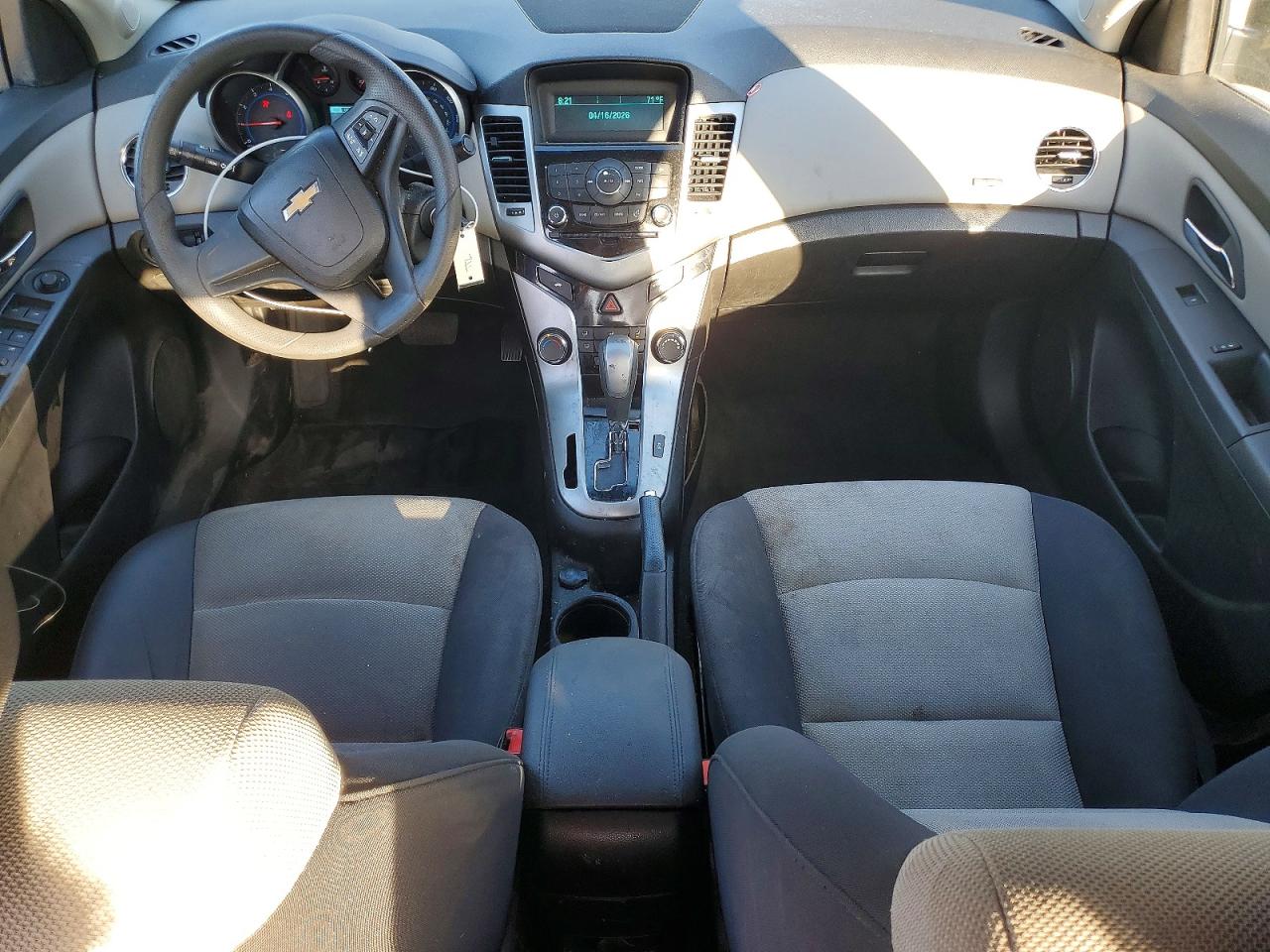 2015 CHEVROLET CRUZE LS photo 15
