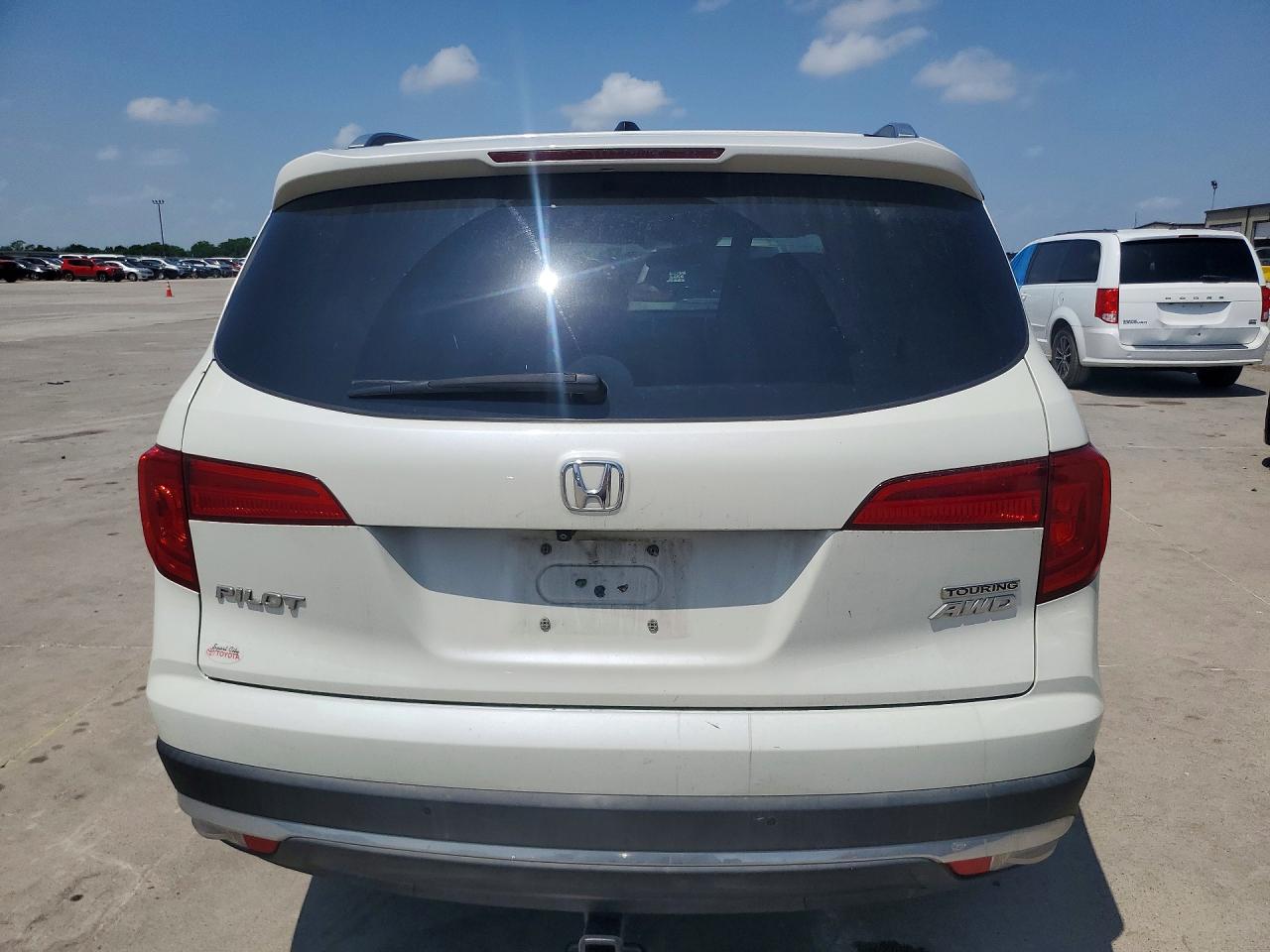 2016 HONDA PILOT TOURING photo 11