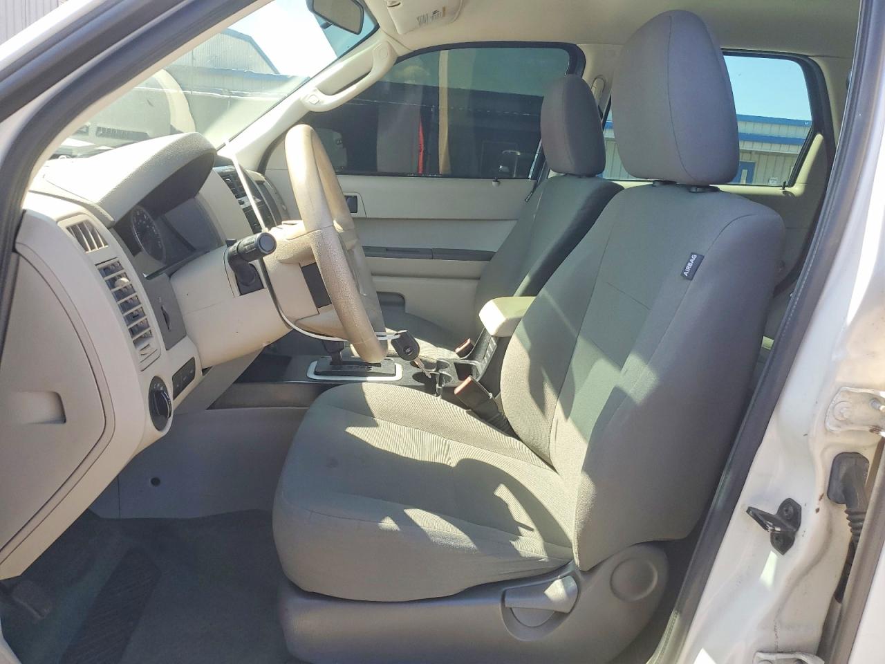 2011 FORD ESCAPE XLS photo 19