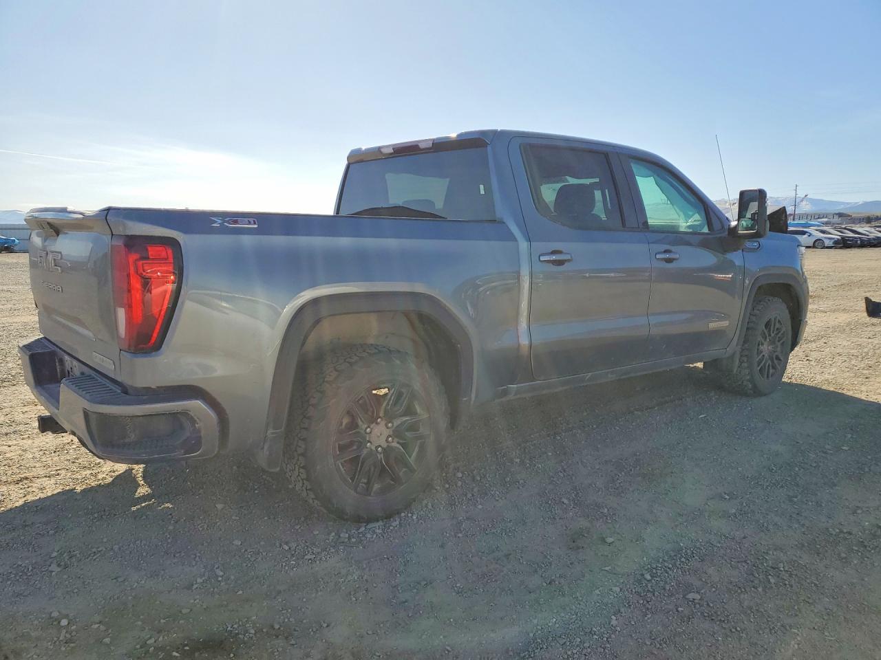 2020 GMC SIERRA K1500 ELEVATION photo 3