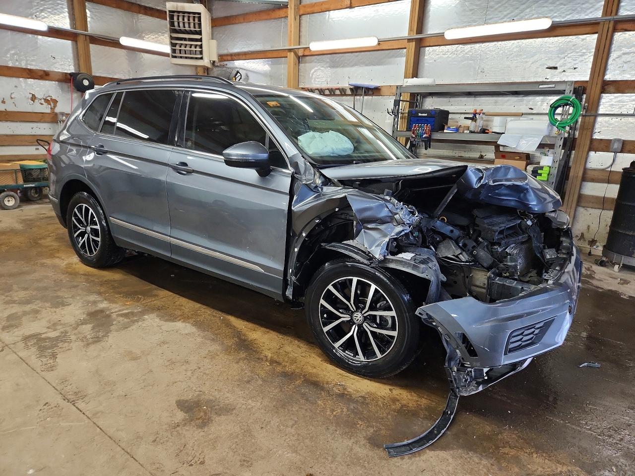 2021 VOLKSWAGEN TIGUAN SE photo 4