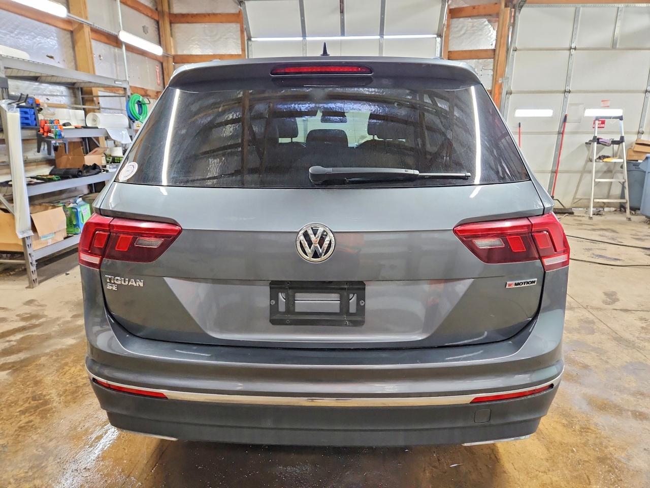 2021 VOLKSWAGEN TIGUAN SE photo 6