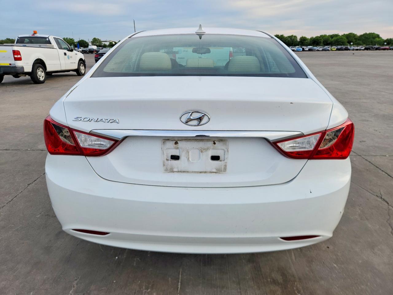 2013 HYUNDAI SONATA GLS photo 6