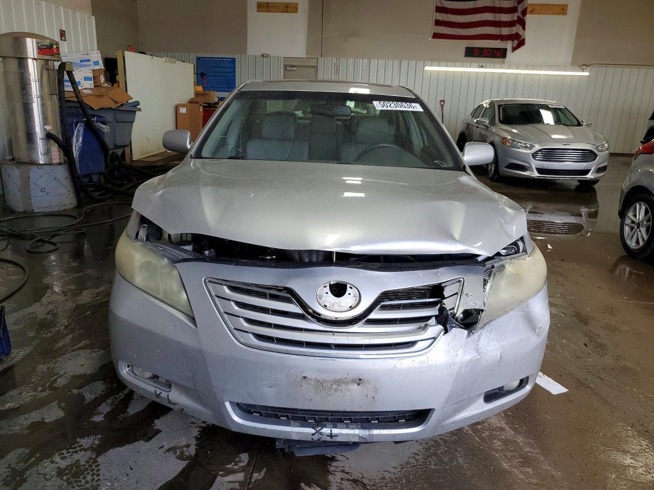 2009 TOYOTA CAMRY XLE photo 13