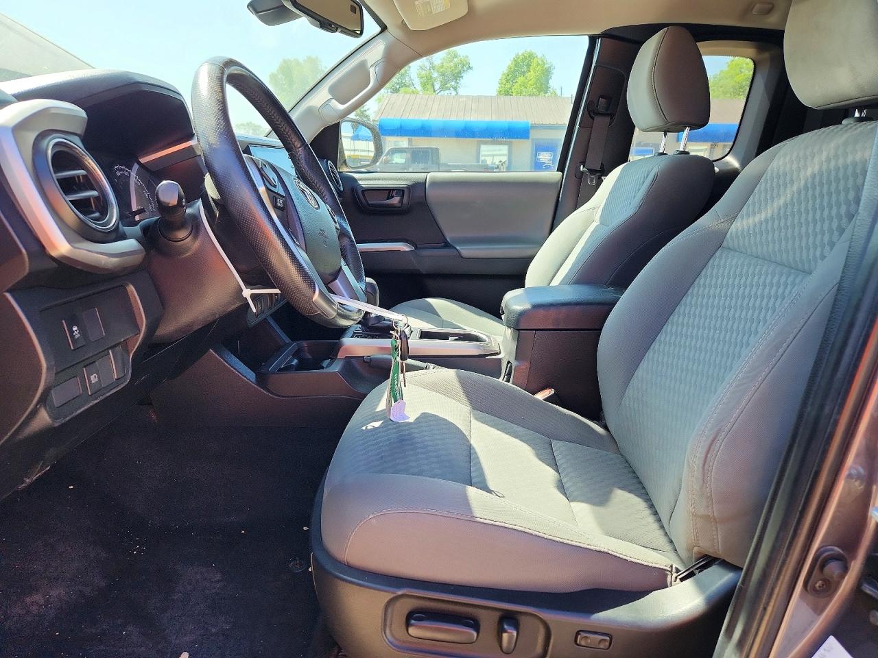 2022 TOYOTA TACOMA SR5 V6 photo 13