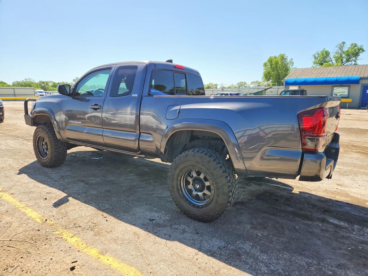 2022 TOYOTA TACOMA SR5 V6 photo 3