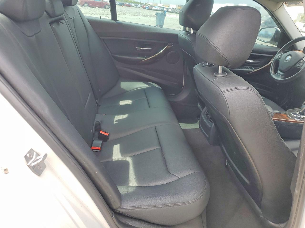 2014 BMW 320 I XDRIVE photo 19