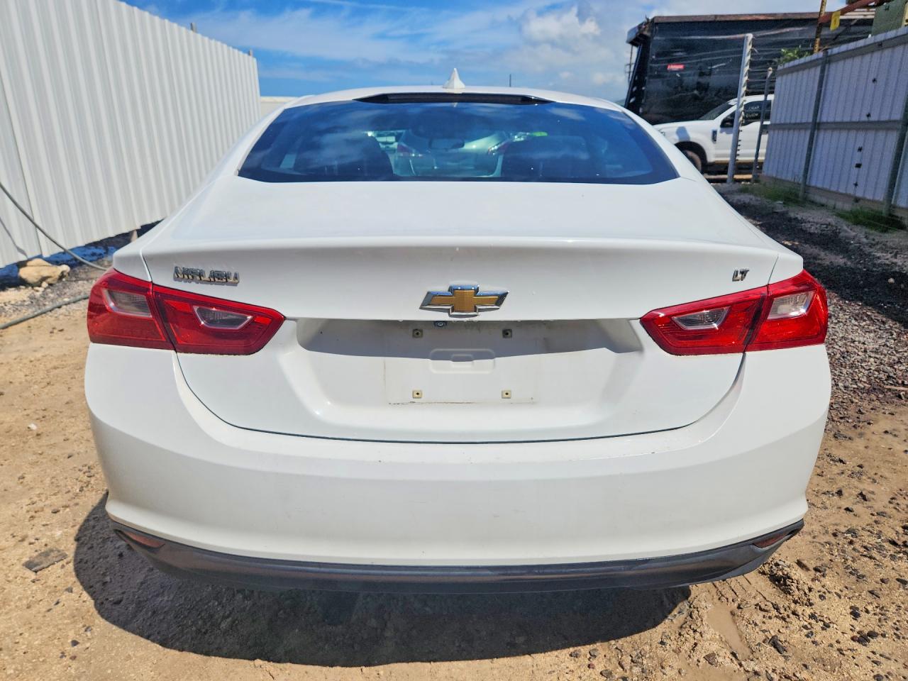 2017 CHEVROLET MALIBU LT photo 16