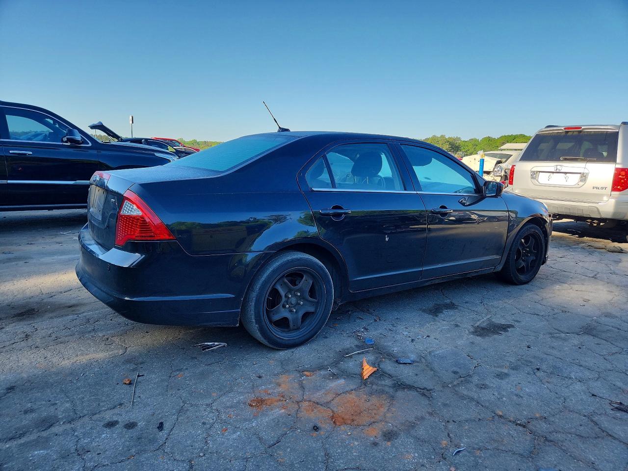 2011 FORD FUSION SE photo 5