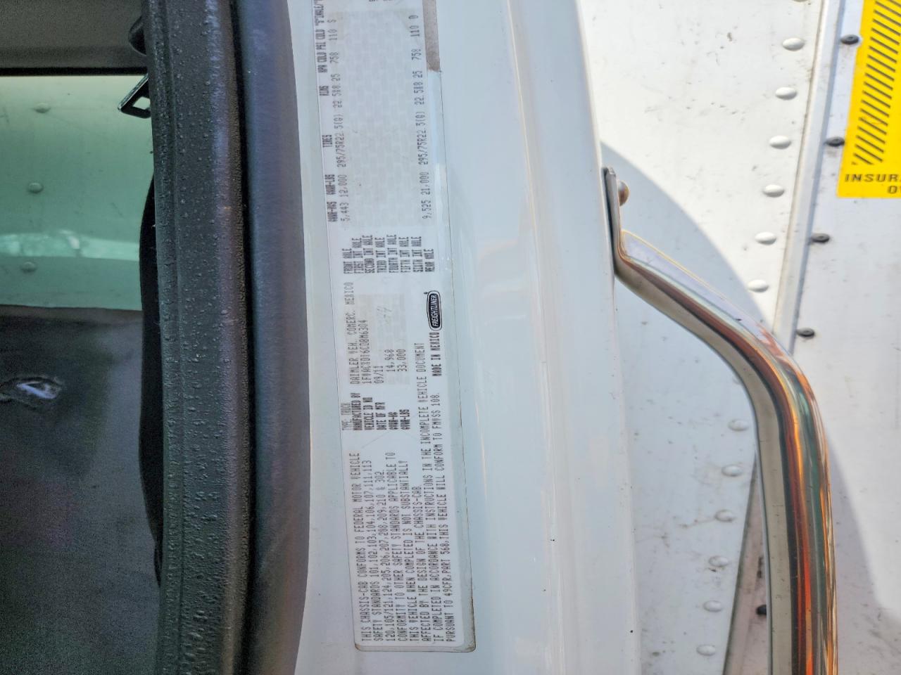 2012 FREIGHTLINER BUSINESS CLASS M2 BOX TRUCK photo 10
