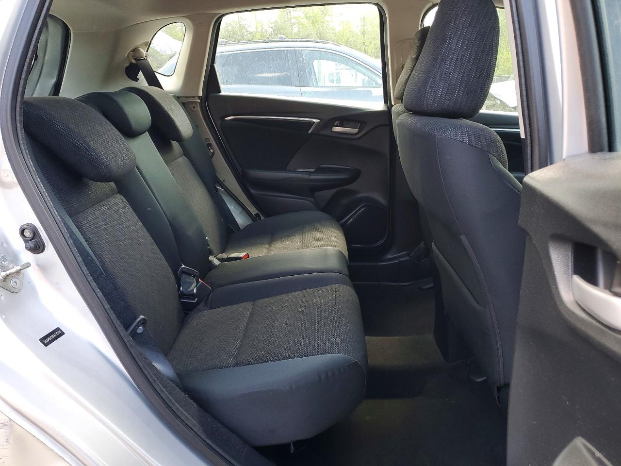2015 HONDA FIT LX photo 19
