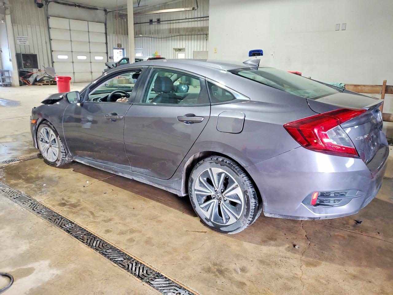 2016 HONDA CIVIC EXL photo 3