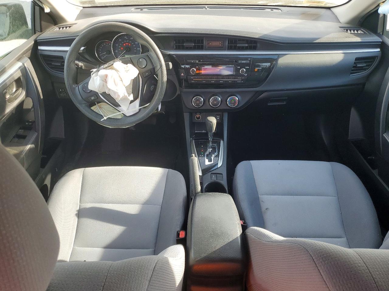 2015 TOYOTA COROLLA L photo 22