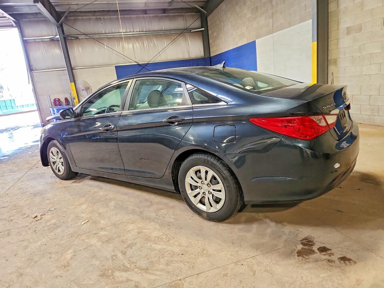 2011 HYUNDAI SONATA GLS photo 3