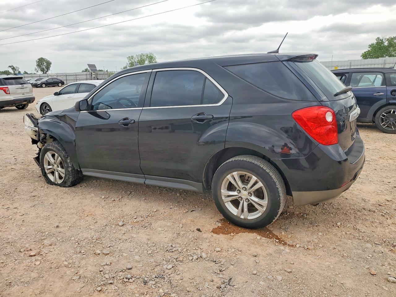 2014 CHEVROLET EQUINOX LS photo 4