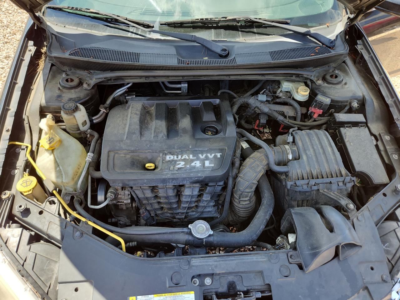 2013 CHRYSLER 200 TOURING photo 31