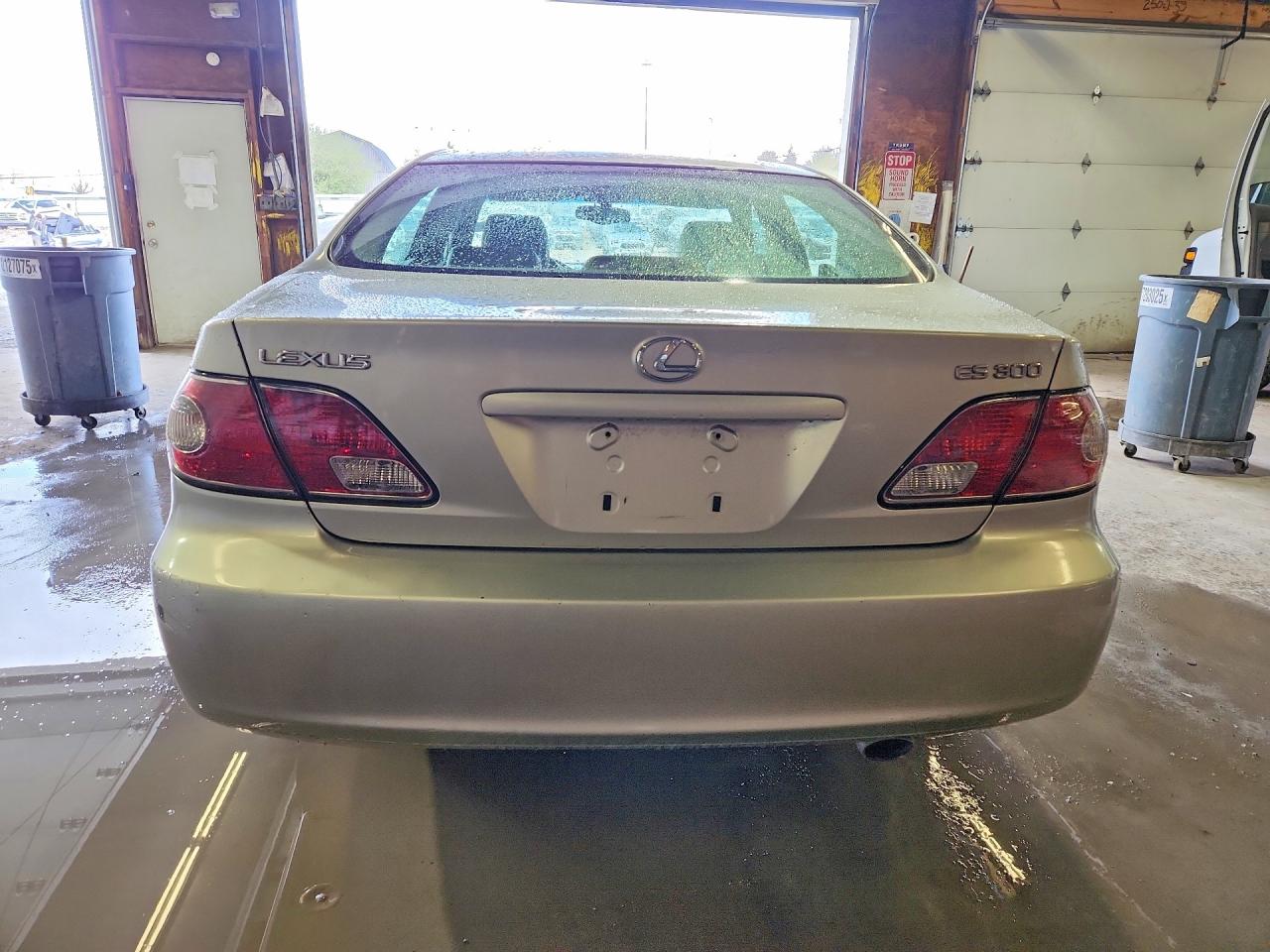 2003 LEXUS ES 300 photo 11