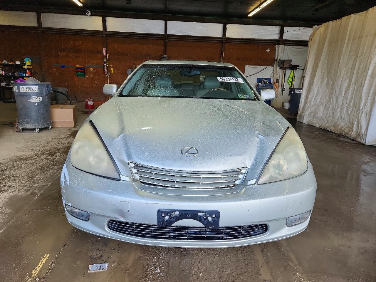 2003 LEXUS ES 300 photo 9