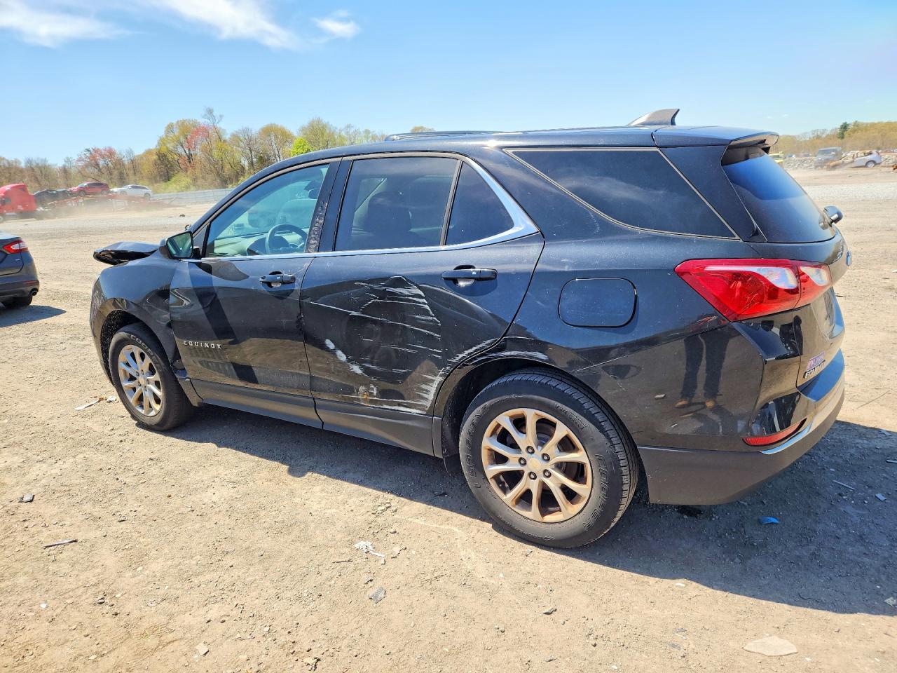 2018 CHEVROLET EQUINOX LT photo 2