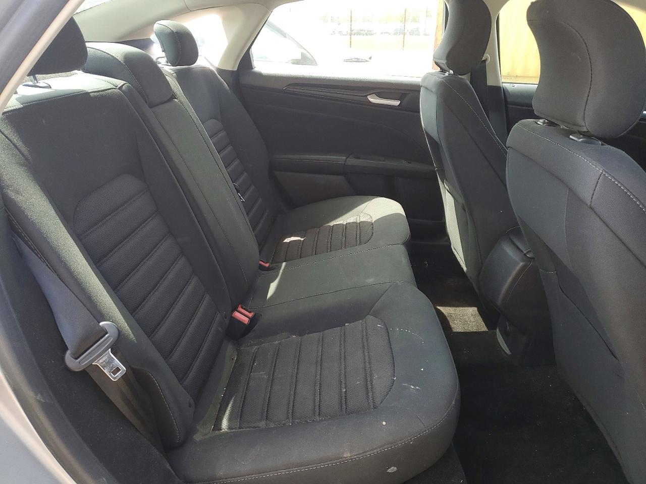 2018 FORD FUSION S photo 19