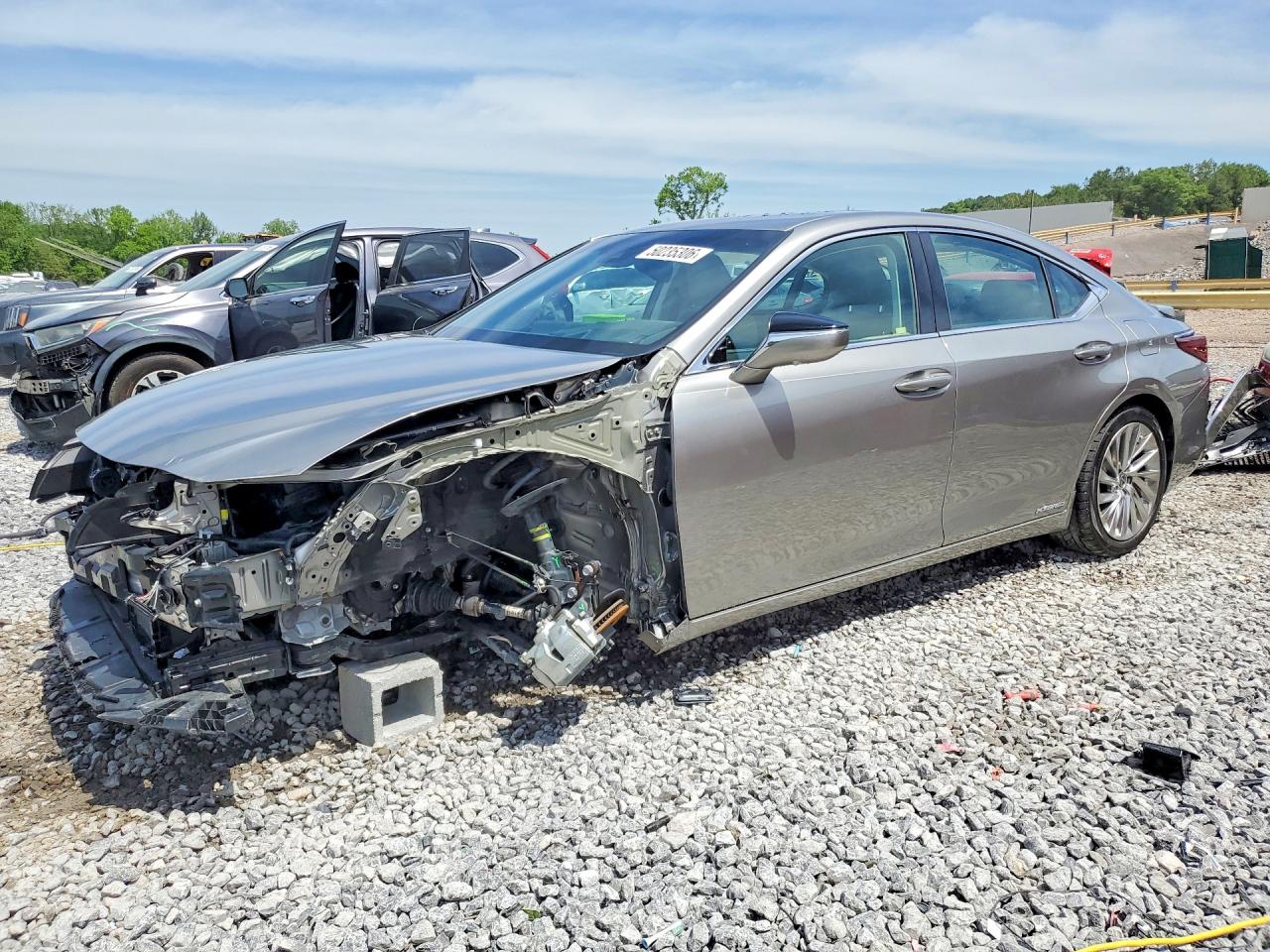 2020 LEXUS ES