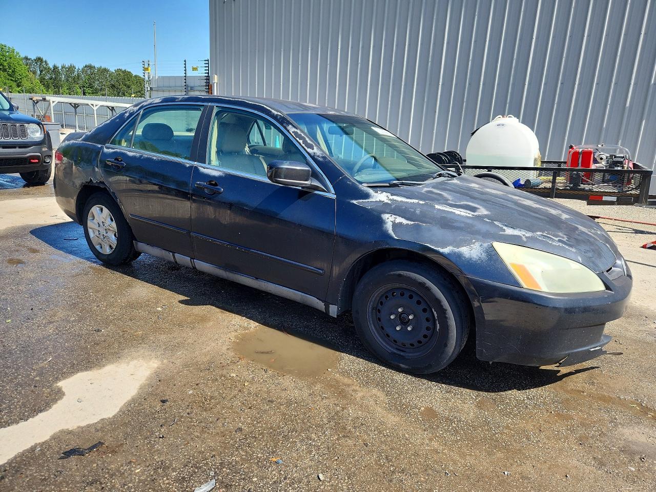 2004 HONDA ACCORD LX photo 4