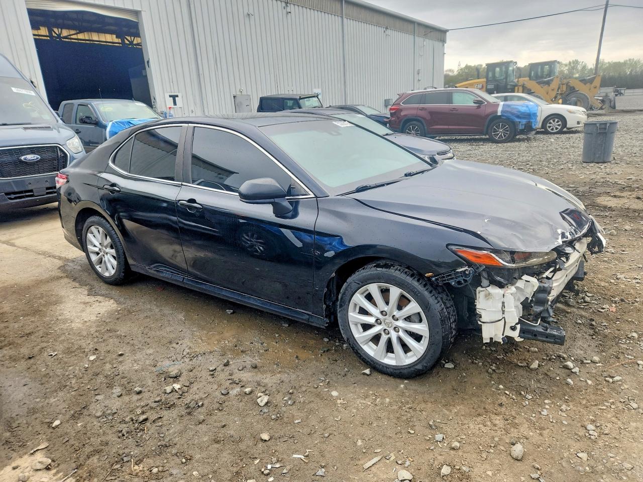 2018 TOYOTA CAMRY LE photo 10