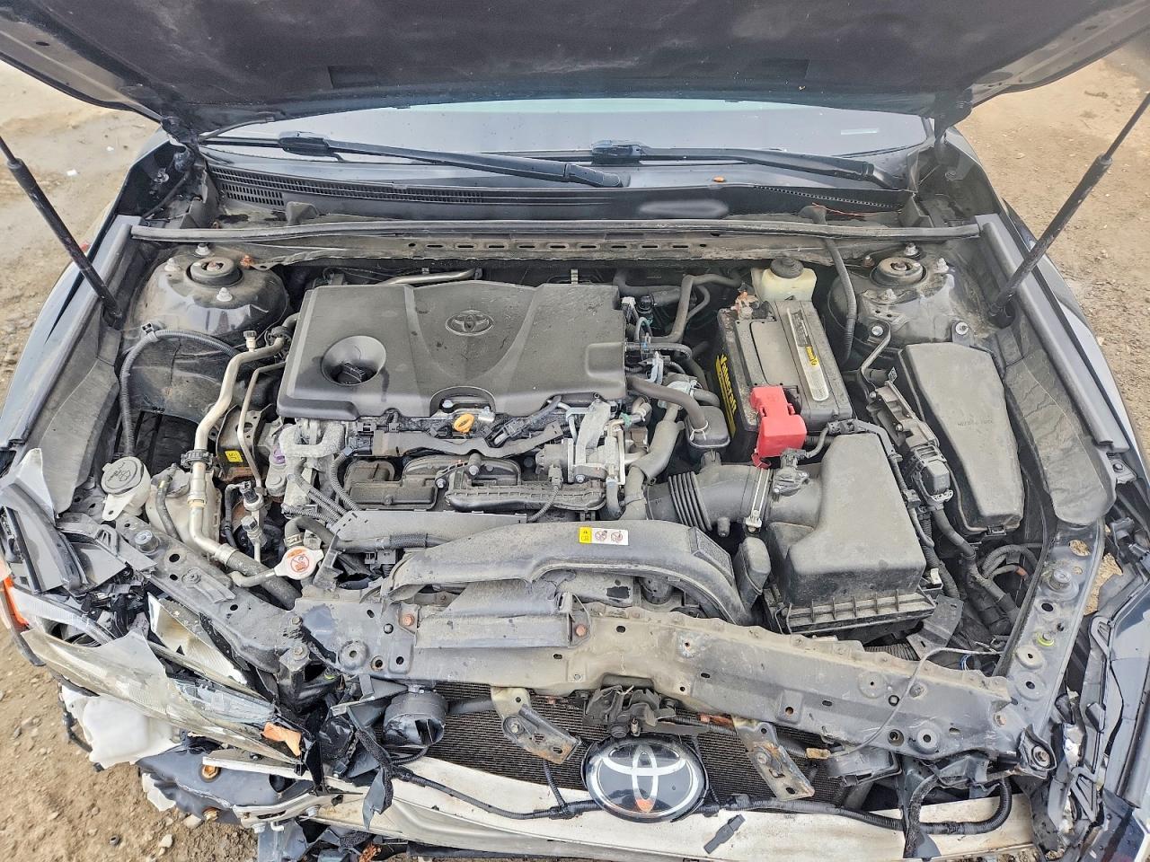 2018 TOYOTA CAMRY LE photo 31
