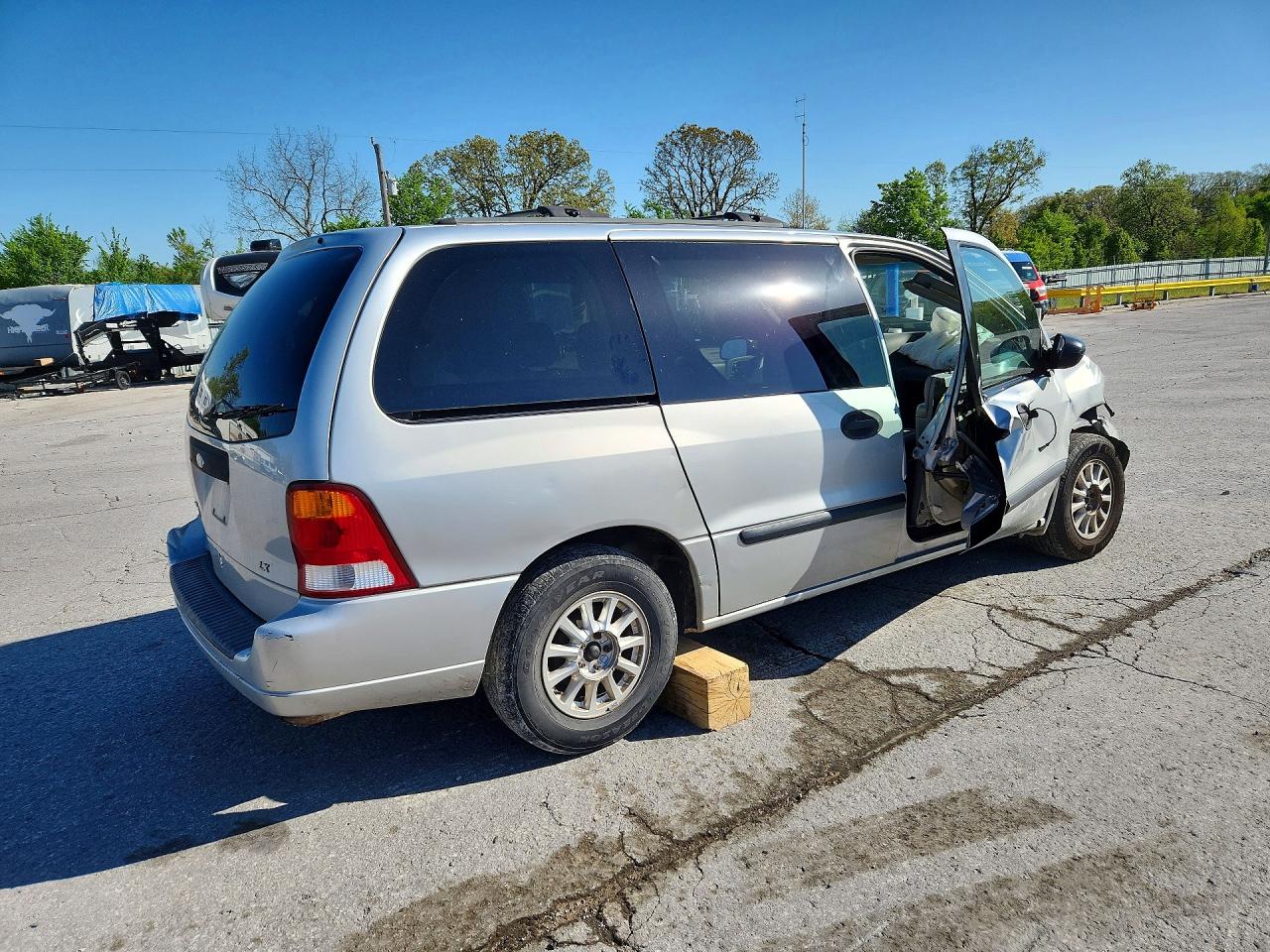 2003 FORD WINDSTAR LX photo 5