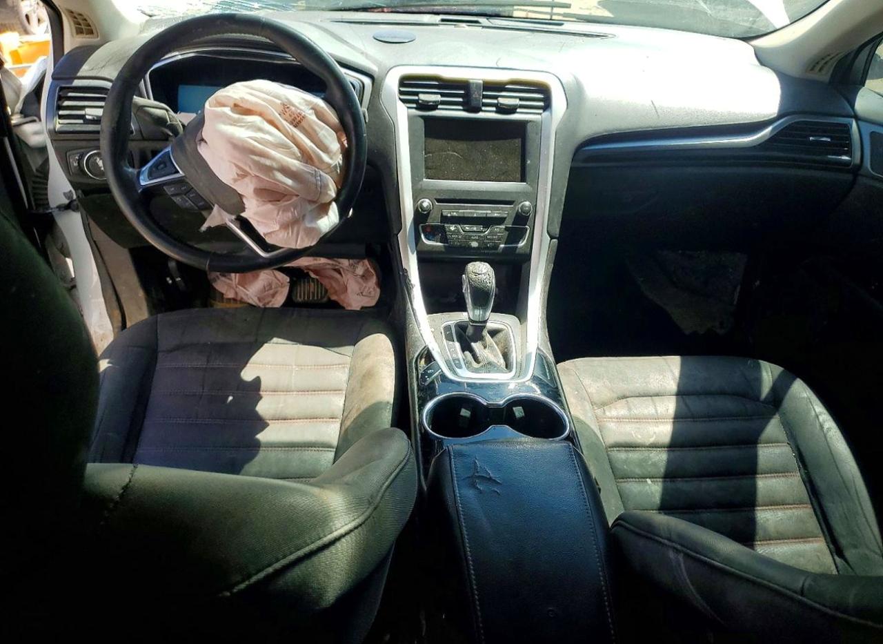 2016 FORD FUSION SE photo 22