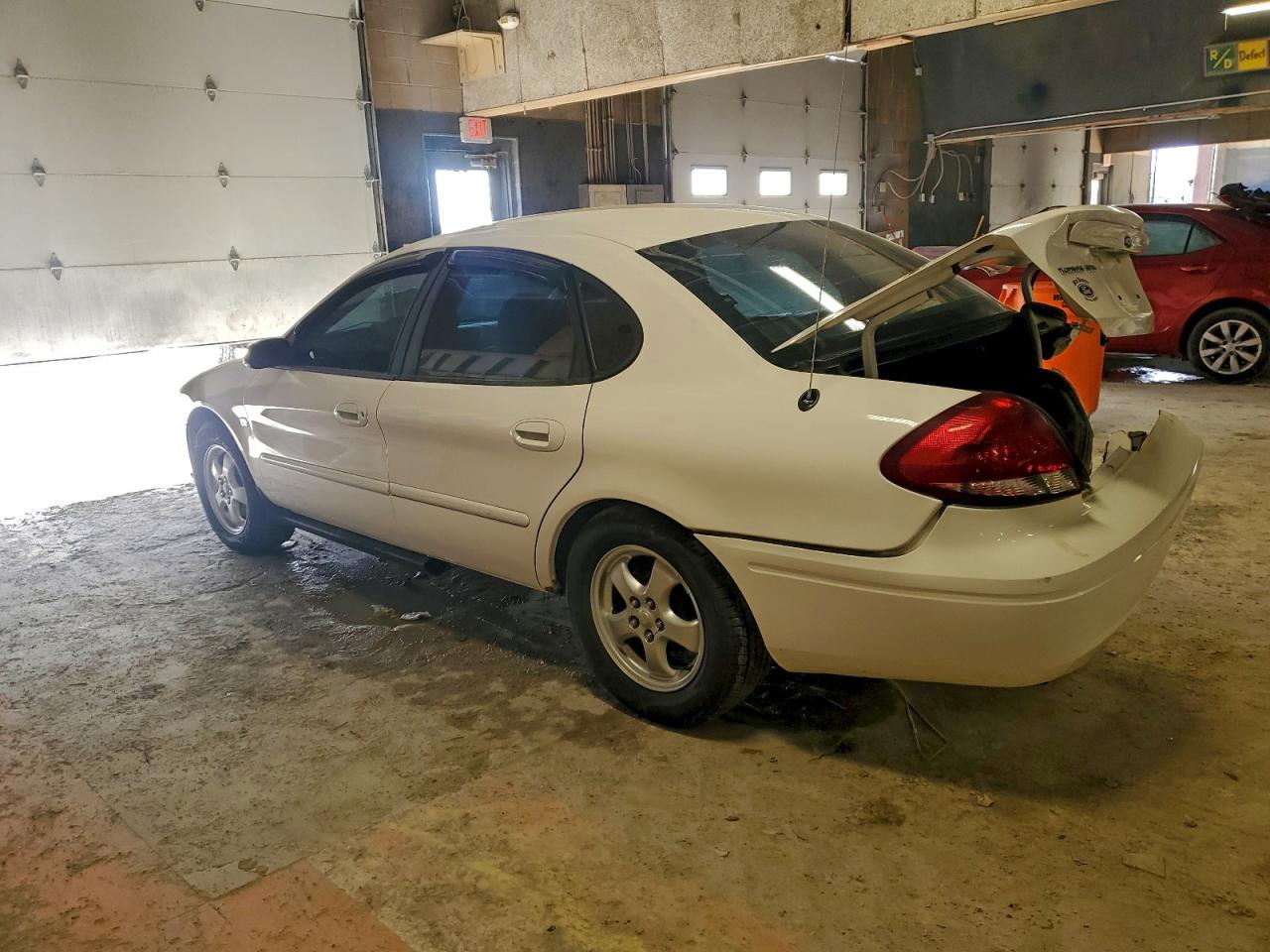 2004 FORD TAURUS SES photo 2