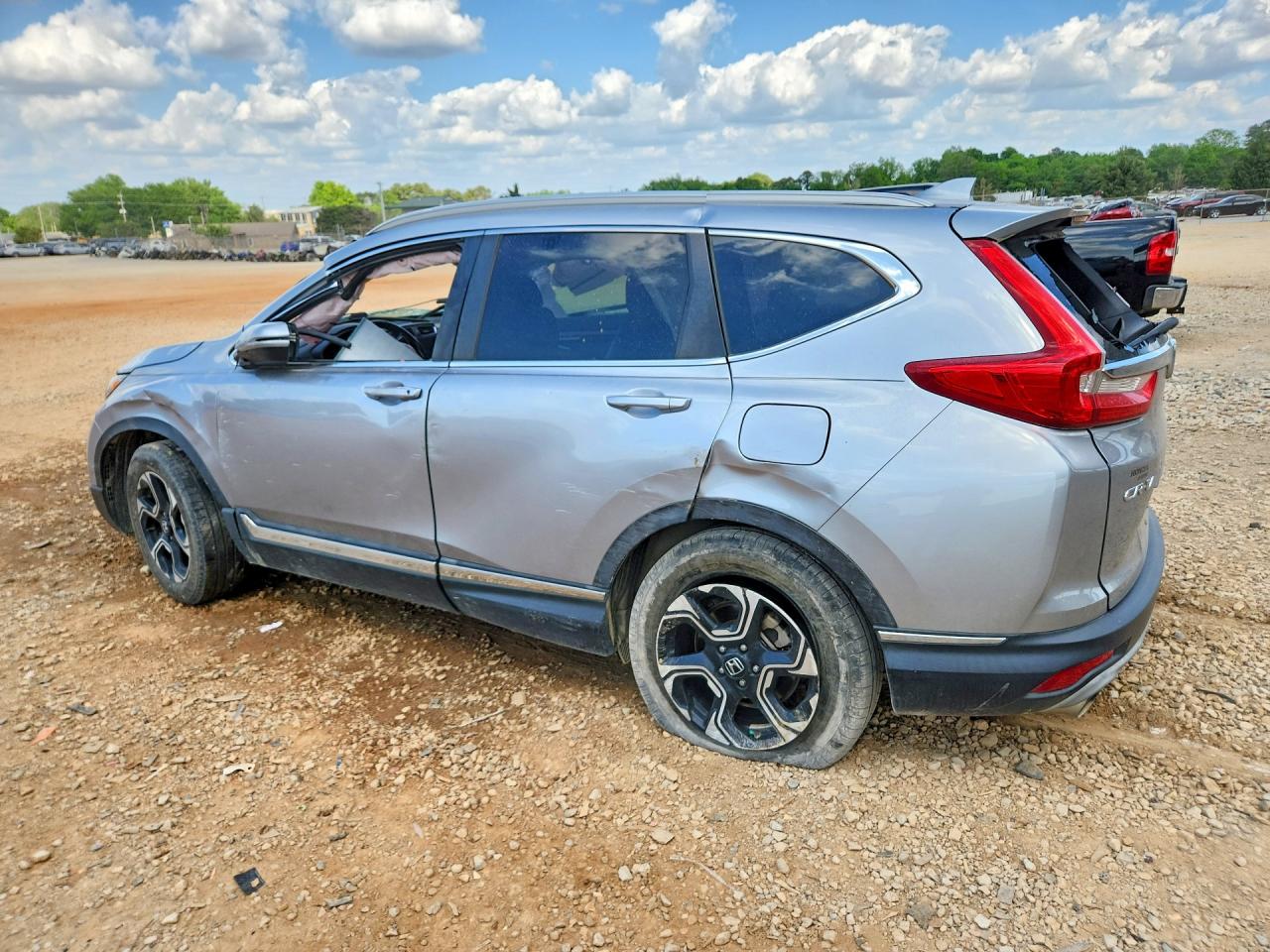 2018 HONDA CR-V TOURING photo 3