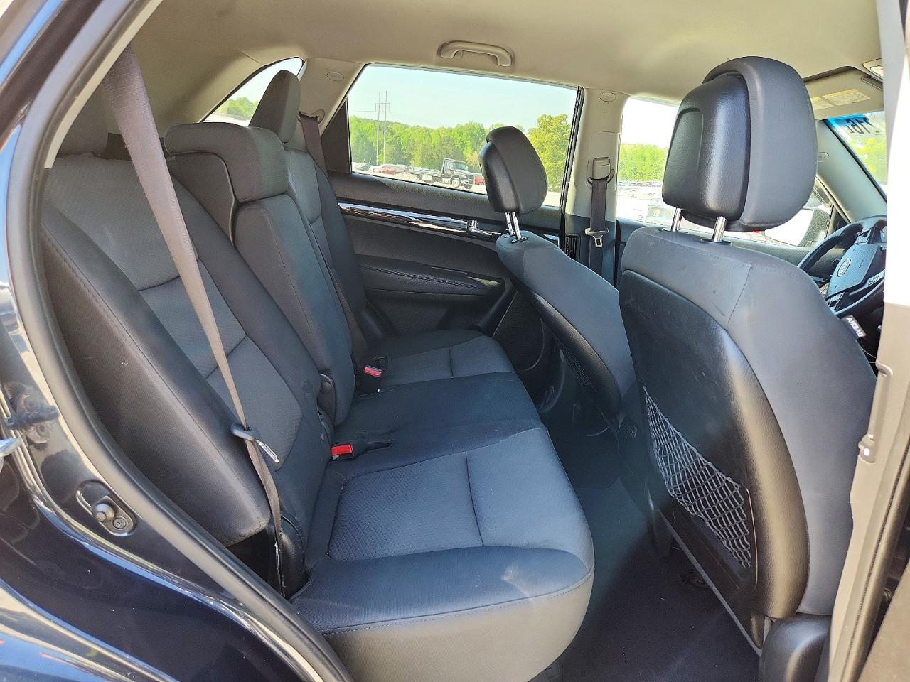 2013 KIA SORENTO LX photo 31