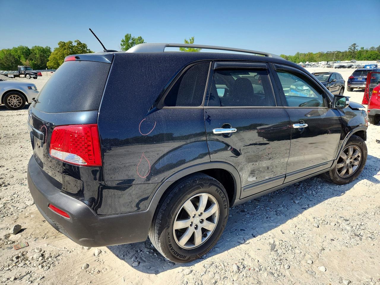 2013 KIA SORENTO LX photo 7